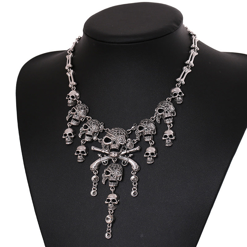 Vintage Skull c Halloween Punk Sweater Necklace