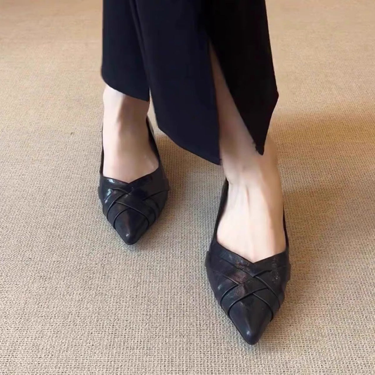 French Minimalist Pointed Toe Height Increasing Insole Flat Bottom Pumps