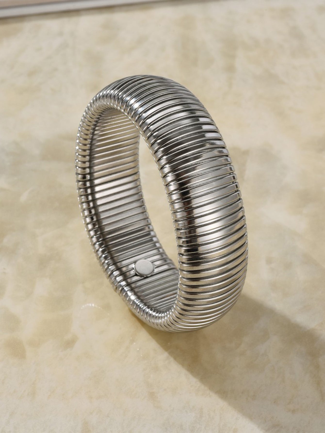 Women's Exaggerated Vertical Stripe Ring Elastic Titanium Steel Bracelet